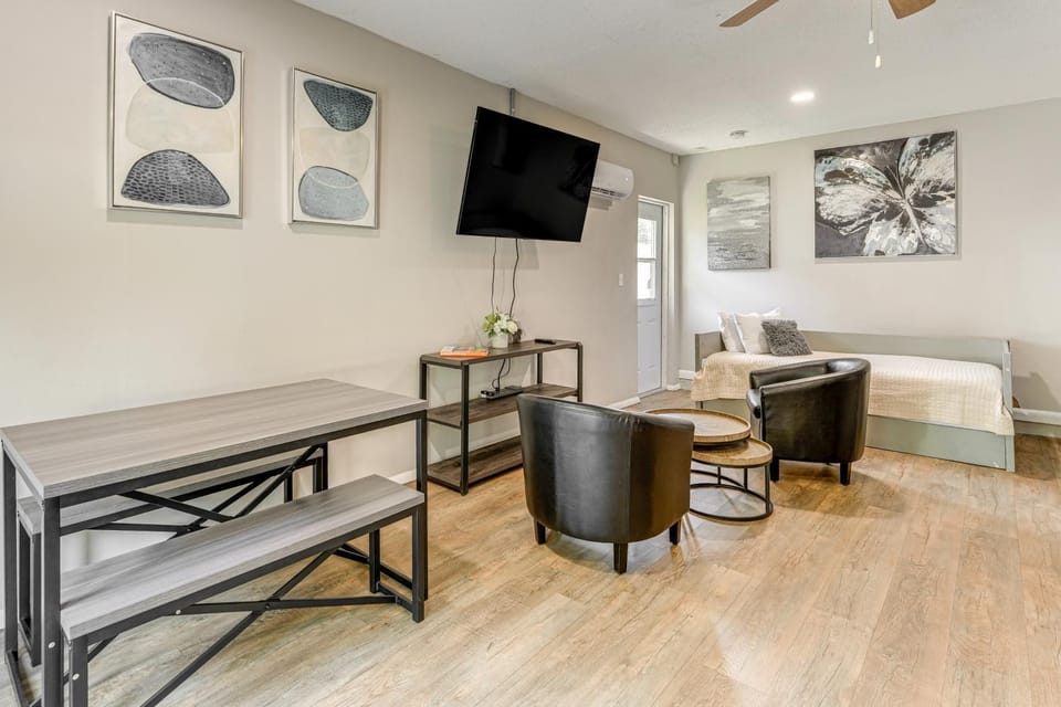 Townhome w/ Fenced Yard in Orlando Suburbs! House in Orlando