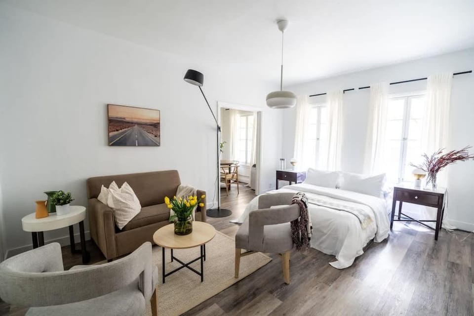 Cozy Studio in Hollywood Apartment in Hollywood