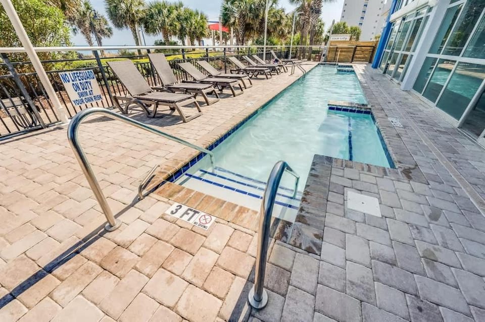 Spacious City View - Close to Boardwalk, Location! House in Myrtle Beach