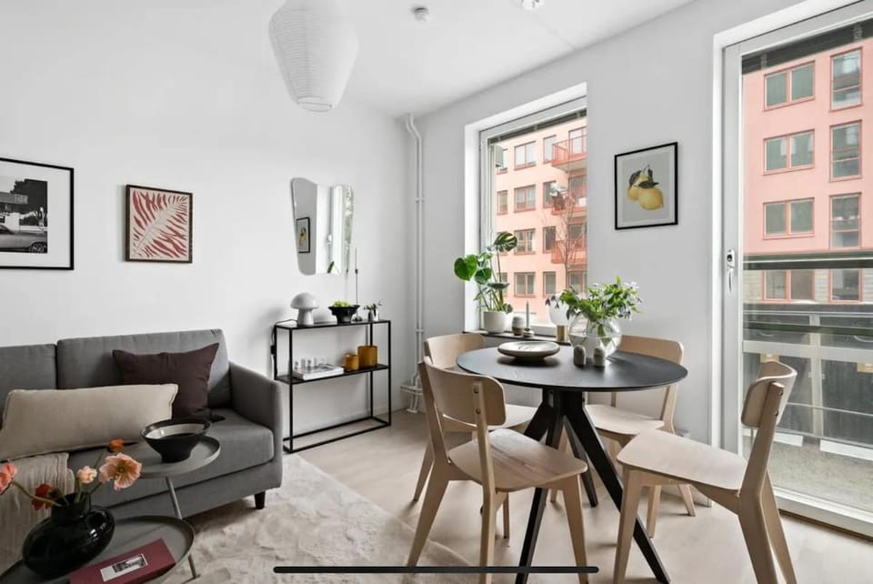 Bright and modern studio with a great location Apartment in Stockholm County
