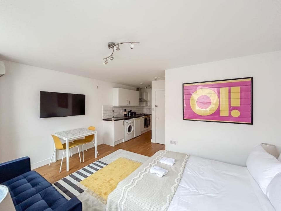 Stylish Camden Apartment C7 Apartment in London Borough of Islington