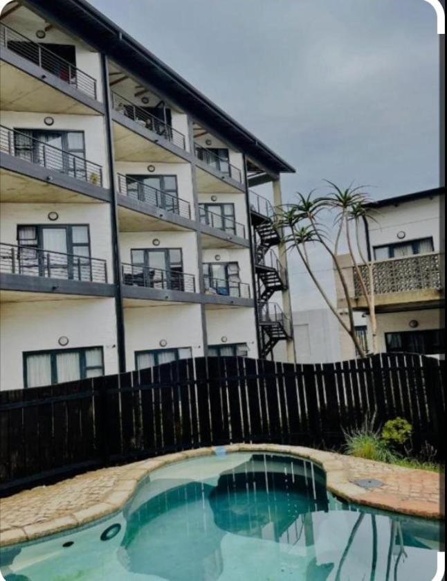 Craftmanship Urban stay with Exquisite Views & Big Balcony Maboneng Apartment in Johannesburg