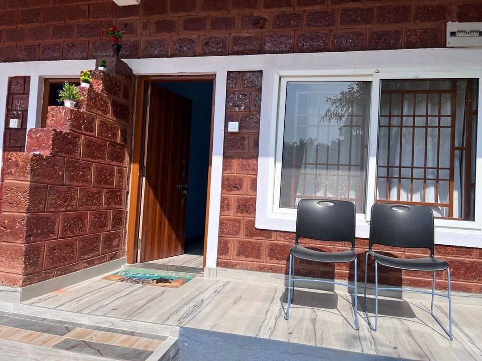 Property building, Seating area