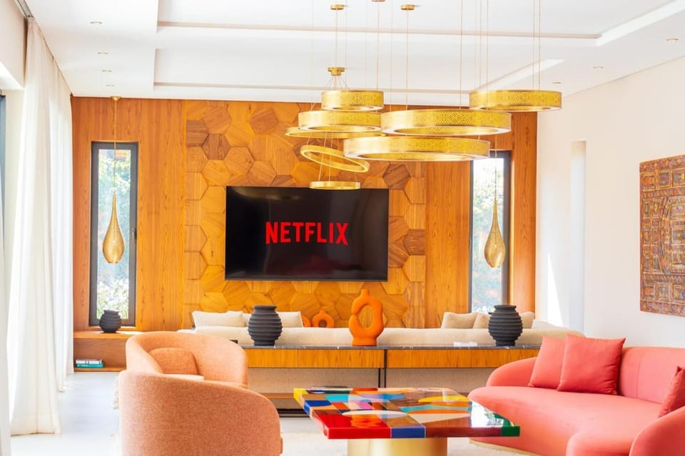 TV and multimedia, Living room, Seating area