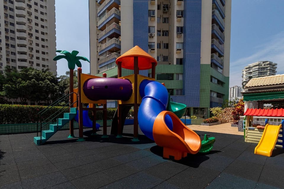 Children play ground, Area and facilities