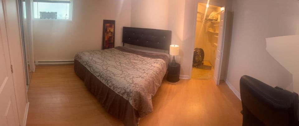 Perfect location brand new basement 1 bedroom full basement with kitchen in unit laundry separated Vacation rental in Laval