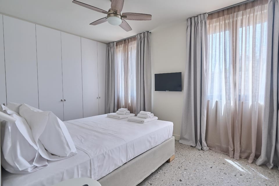 TV and multimedia, Bedroom