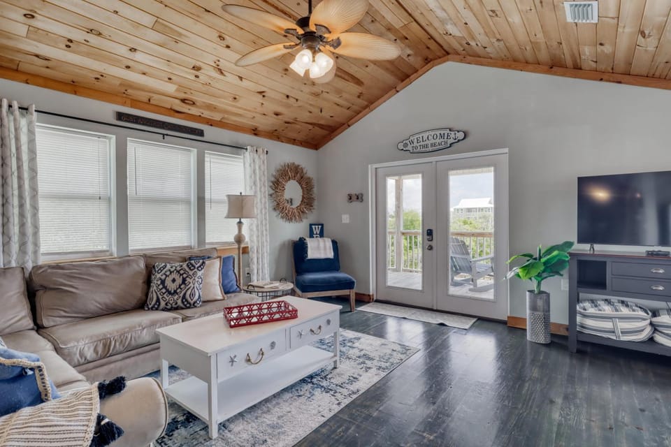 Whitesands Beach House - North House in Alabama