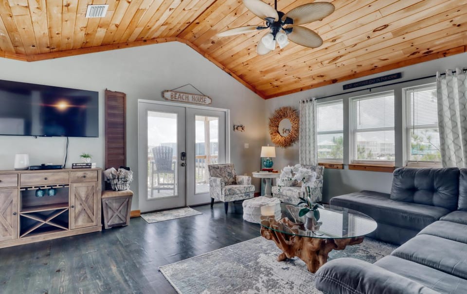 Whitesands Beach House - South House in Alabama