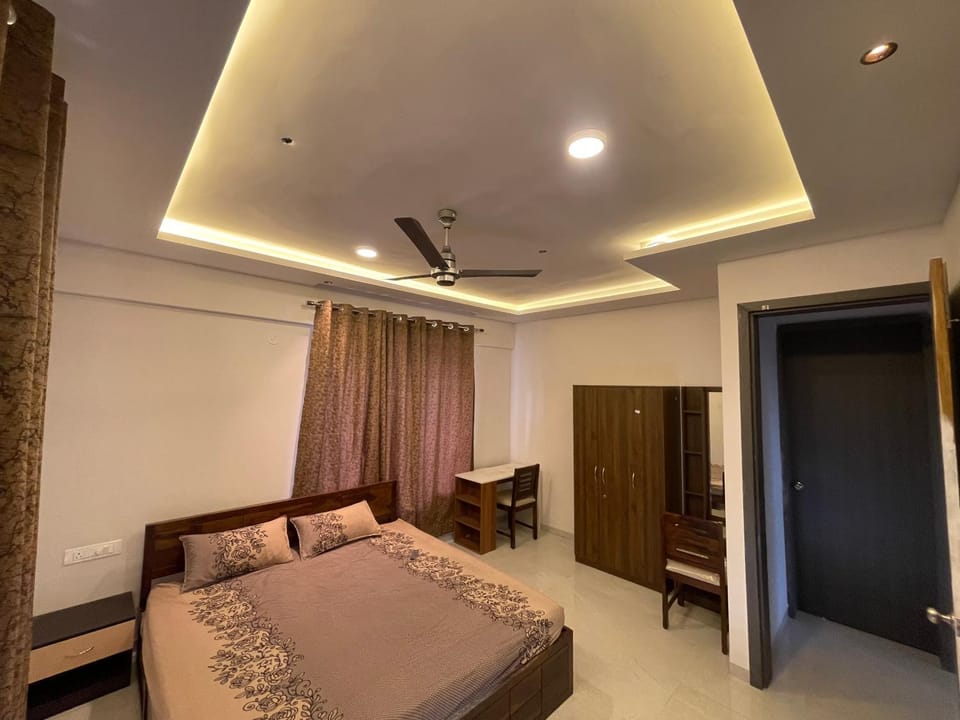 Bed, Photo of the whole room, Bedroom, wardrobe