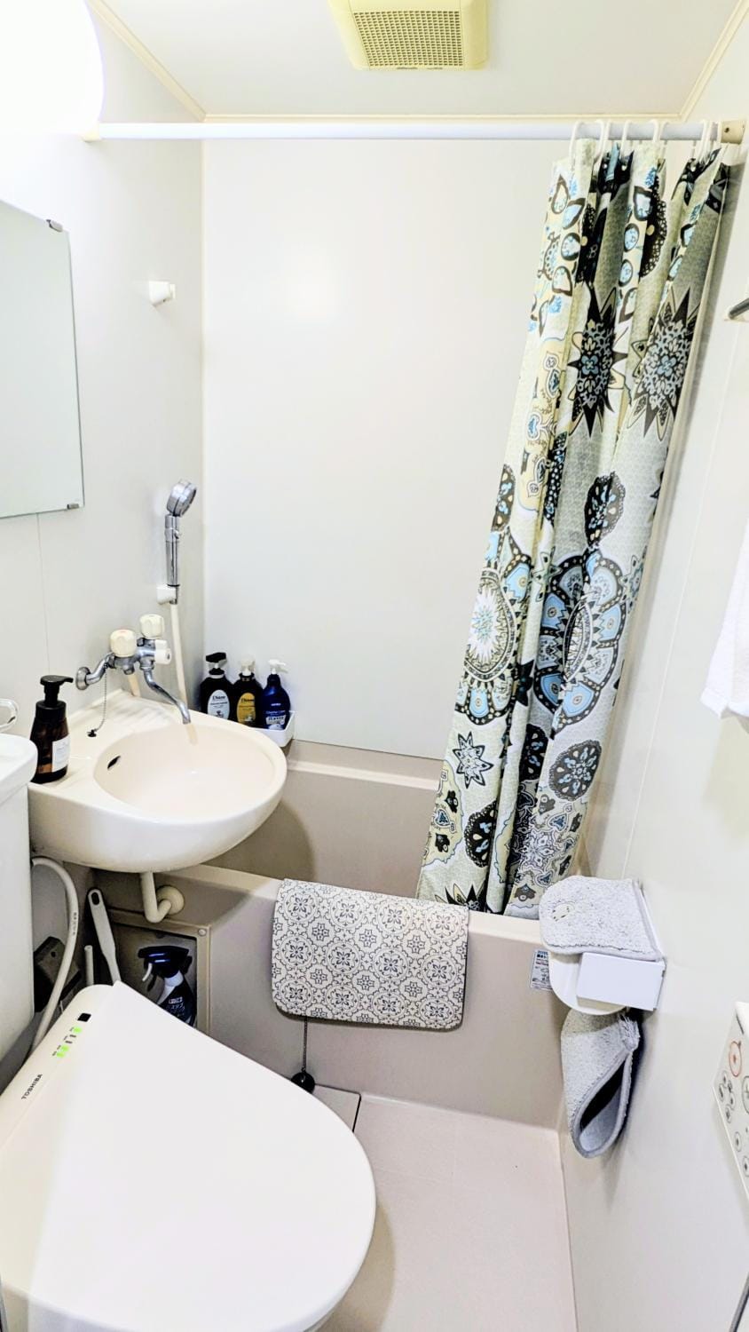 Shower, Bathroom