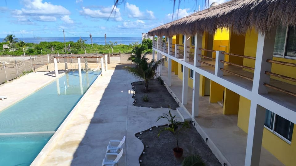 Balcony/Terrace, Pool view, Sea view