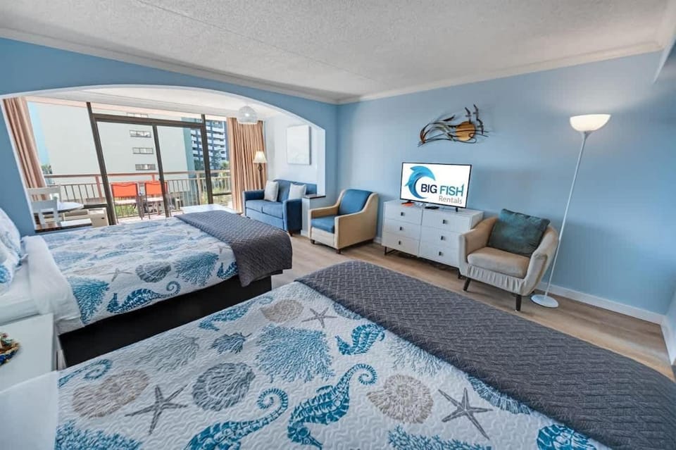 Newly Added Direct Oceanfront Caravelle-Pools! House in Myrtle Beach