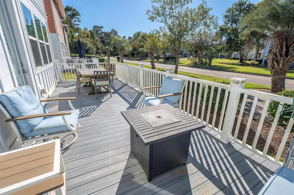 Spacious 3BR Home Close to Beach Centrally Located House in Carolina Forest