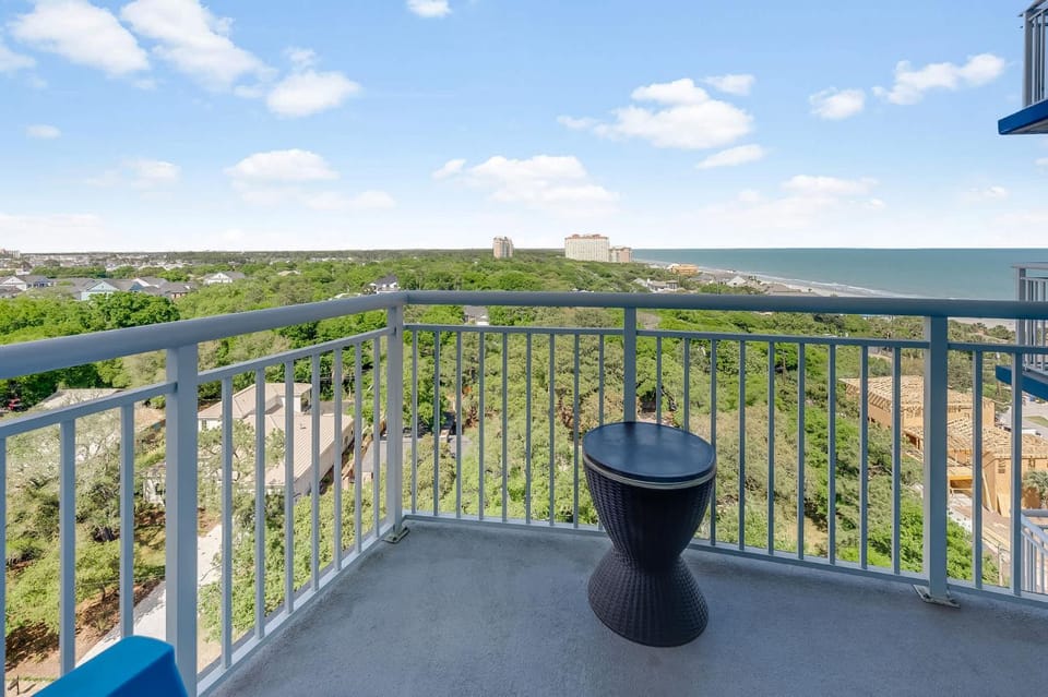 New 2BR at Horizon at 77th with Views,Nice Pools! House in Myrtle Beach