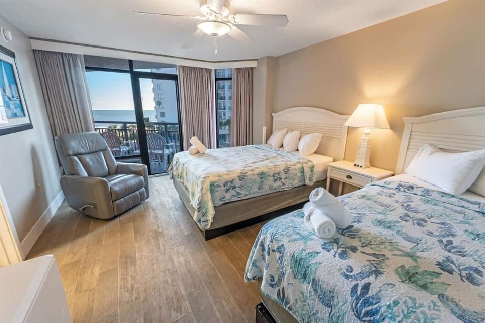 Oceanview Landmark,Beautiful, Pools, Nice Location House in Myrtle Beach