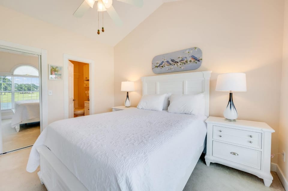 NEW, Large 2 BR at Magnolia Place,Golf Course View House in Carolina Forest