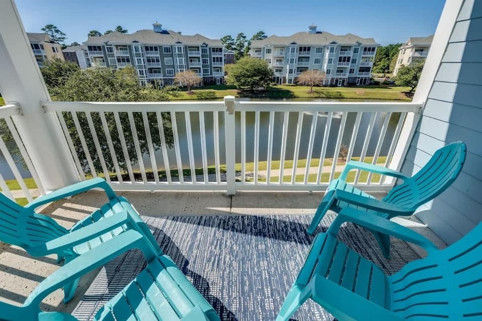 Large 3BR Private Condo Magnolia Pointe Pools! House in Myrtle Beach