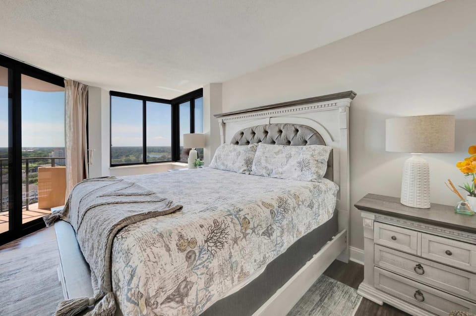 2BR Remodeled Oceanview in Private Maisons Sur Mer House in South Carolina