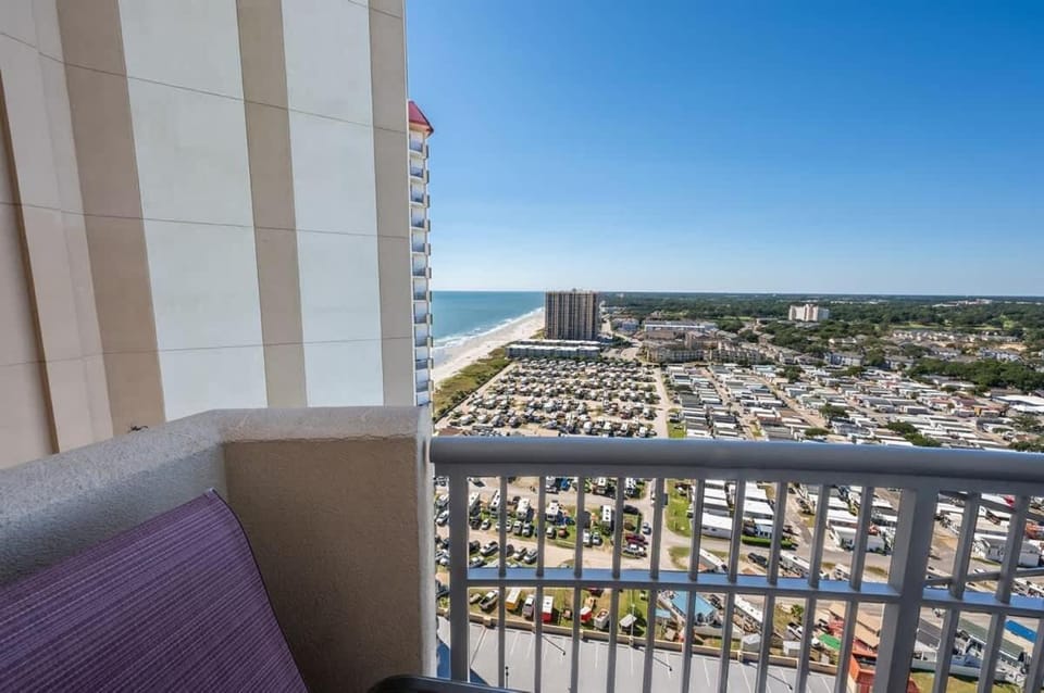 4BR Margate Towers, Nice, Upgraded,Private Balcony House in South Carolina
