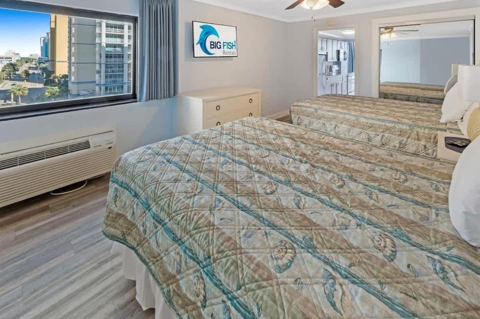 1BR Direct Oceanfront Views at Palms - Nice Pools! House in Myrtle Beach
