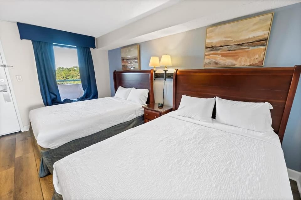 New 1BR Direct Oceanfront Sandcastle South, Pools! House in Myrtle Beach