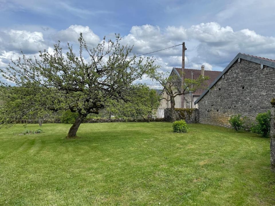 Maison de campagne Lac de Vouglans House in Jura