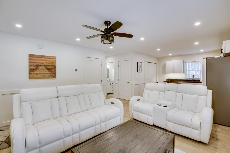 Wooded Retreat w/ Pet-Friendly Yard in Standish House in Standish
