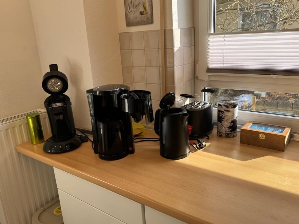 Coffee/tea facilities, Kitchen or kitchenette, toaster