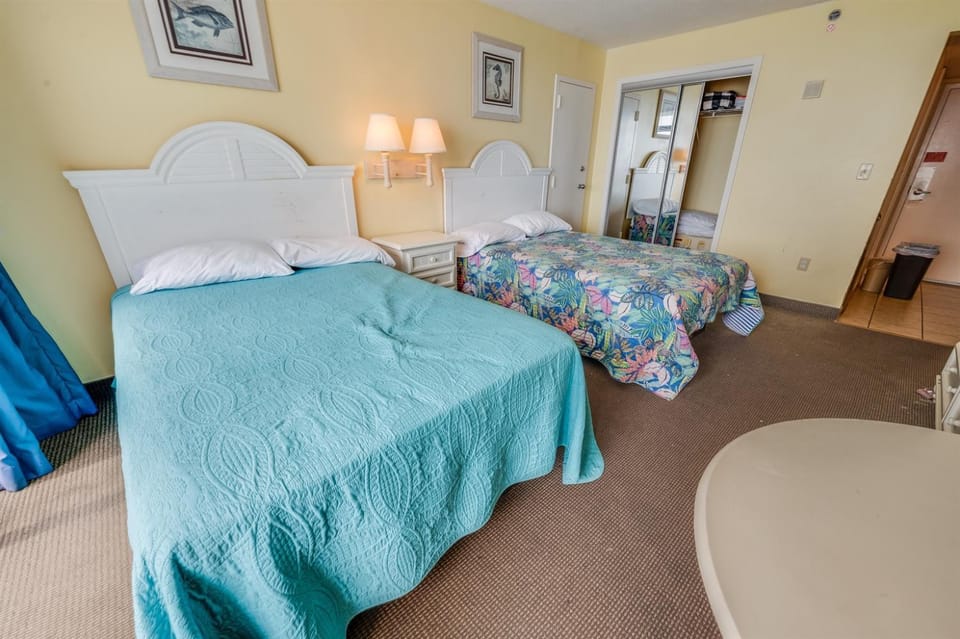 Breathtaking Ocean Views and Pools Coastal Haven! Apartment in Myrtle Beach