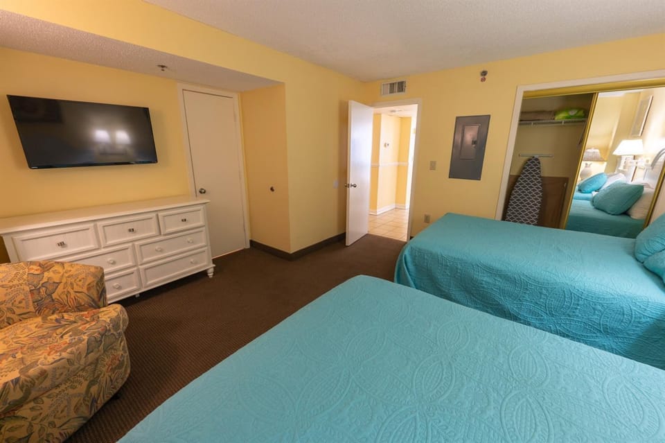 Sand Dunes, 8th Floor, Direct Oceanfront, Pools! Apartment in Myrtle Beach