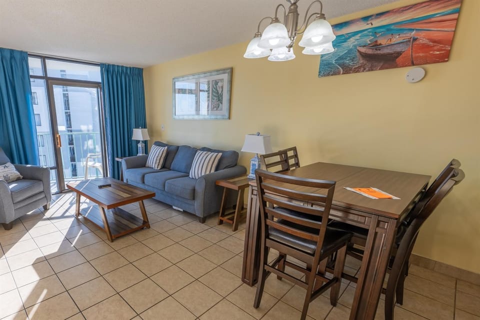 Sand Dunes, 8th Floor, Direct Oceanfront, Pools! Apartment in Myrtle Beach