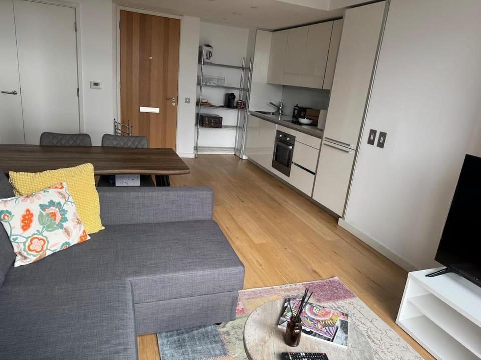 1 Bed Flat City of London Apartment in London Borough of Southwark