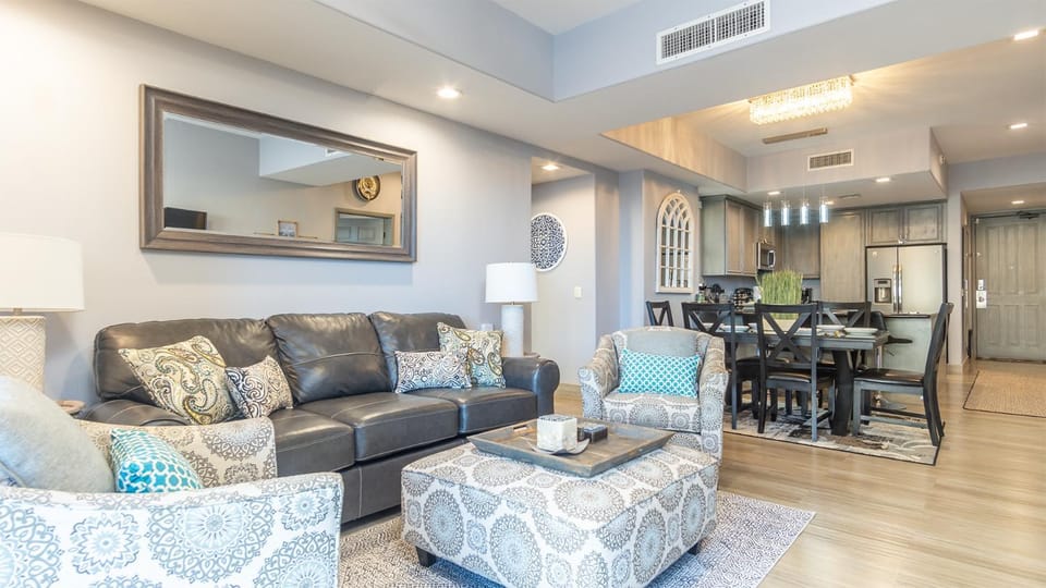 Living room, Seating area, Dining area