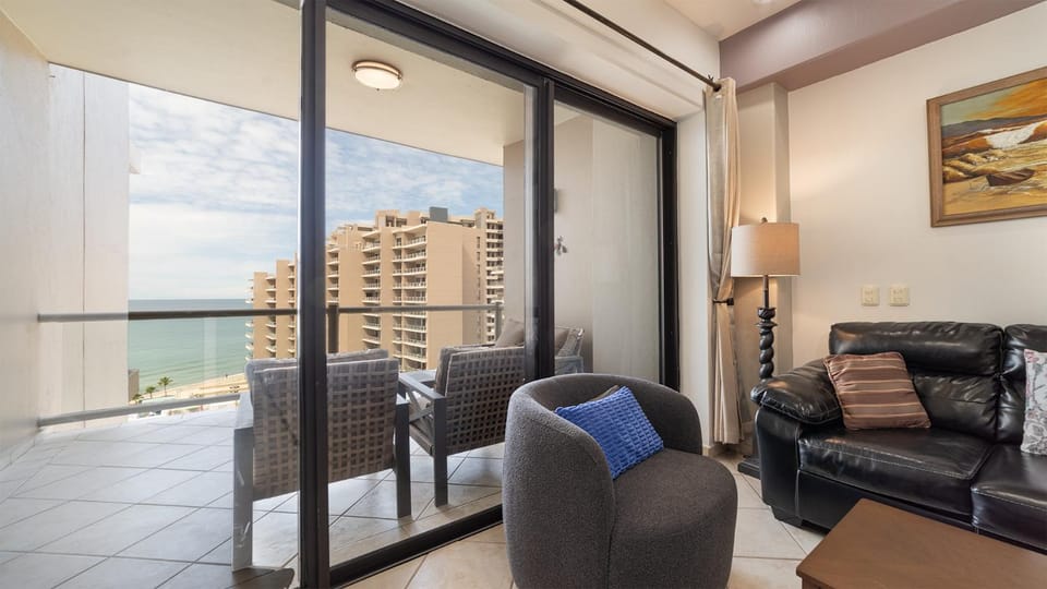 Balcony/Terrace, Living room, Seating area