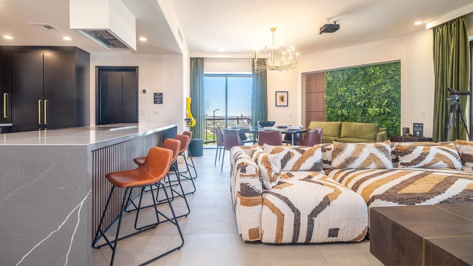 Living room, Seating area, Dining area