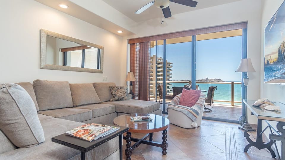Balcony/Terrace, Living room, Seating area