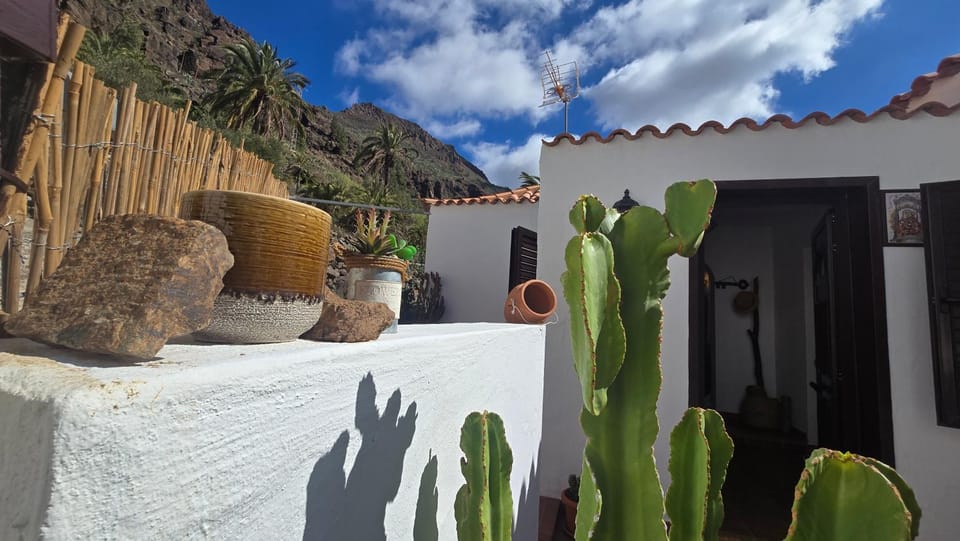 Facade/entrance, Natural landscape, Mountain view