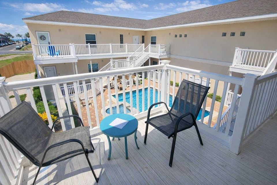 Fresh Like New Patio to Pool Walk to Beach Apartment in South Padre Island