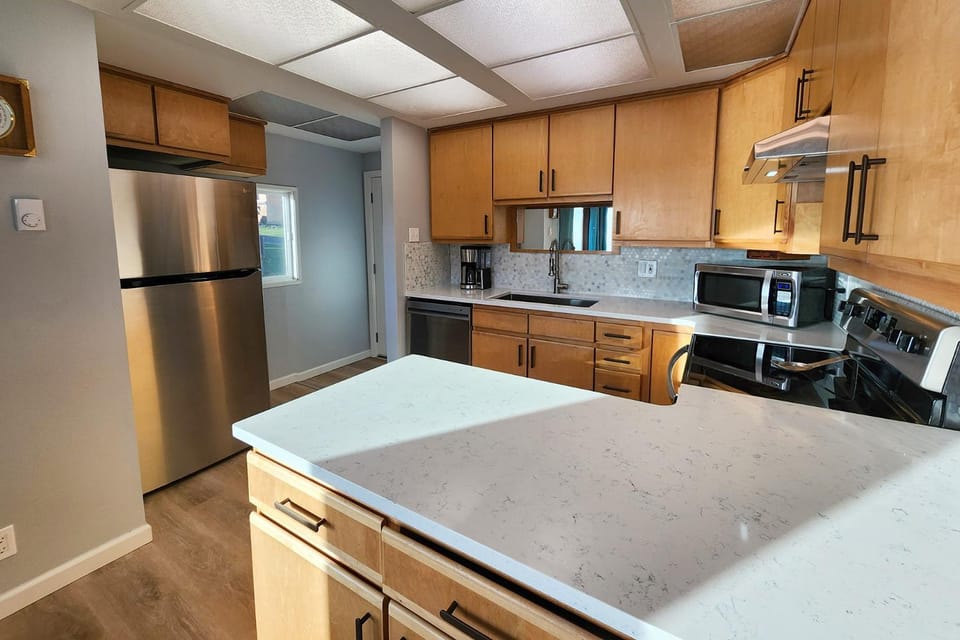 Ocean Front 5 BR Home! Yachats, Walk to Everything! Rio Mar House in Yachats