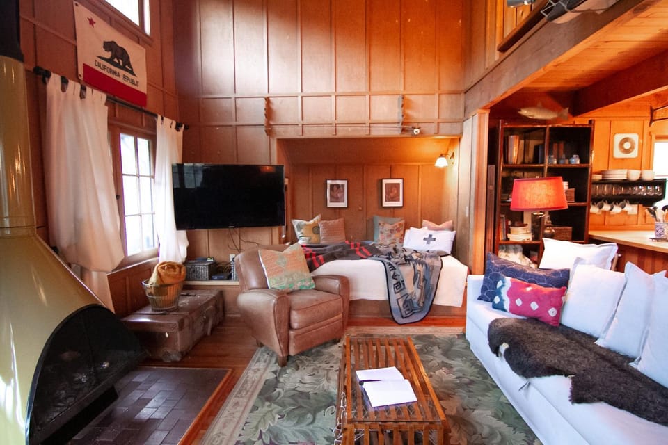 Cute Cabin in Yachats! Short walk to rivers' edge! River Walk Cabin Cabin in Yachats