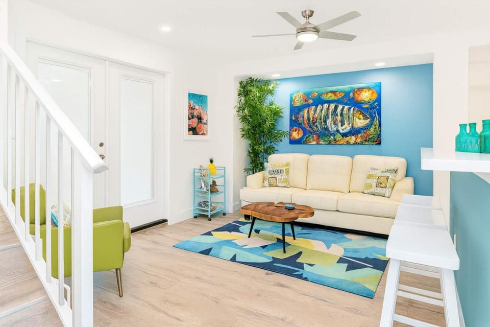 Huge Beach view Home- Heated Spa New Remodel House in South Padre Island