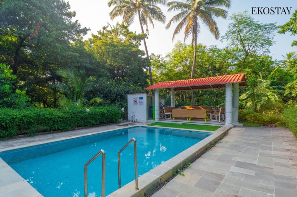 Spring, Day, Natural landscape, Pool view