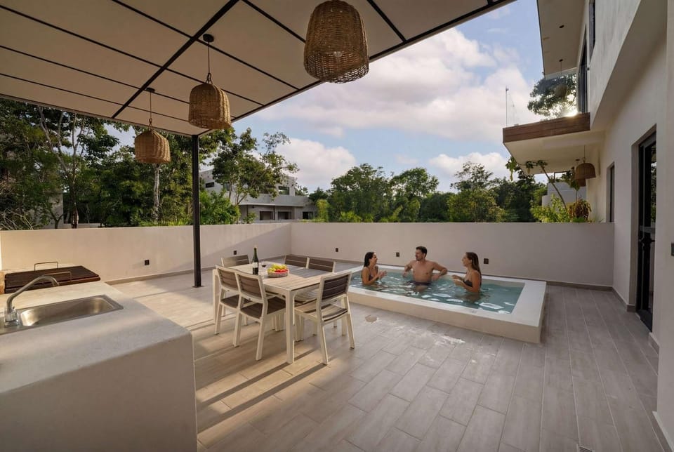 6BR Luxury Villa Perla with 2 Pools & Game Room Villa in State of Quintana Roo