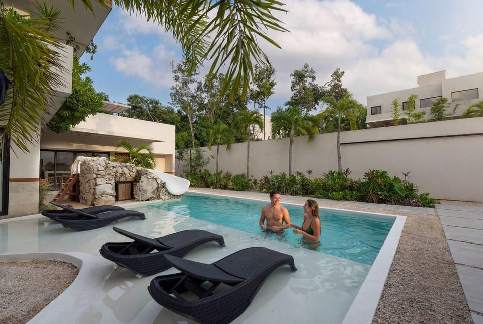 6BR Luxury Villa Perla with 2 Pools & Game Room Villa in State of Quintana Roo
