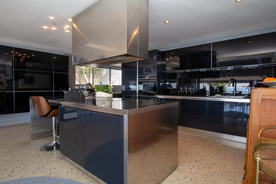 Kloof Road Splendour Where Views Meet Heaven House in Cape Town