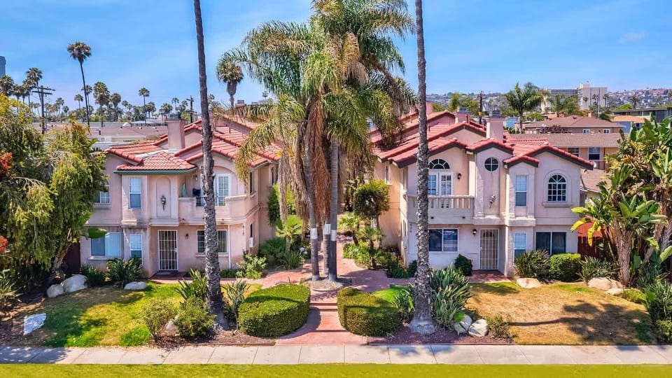 Steps to beach Best Location Villa House in Pacific Beach