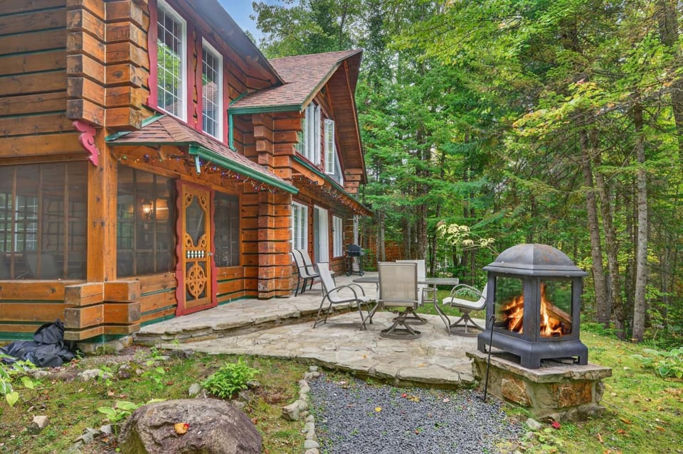 Domaine Rivière Sacacomie - Chalet Le Huard Chalet in Saint-Alexis-des-Monts