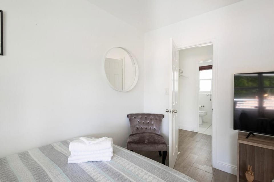 B07 7 min from beach studio Apartment in Miami