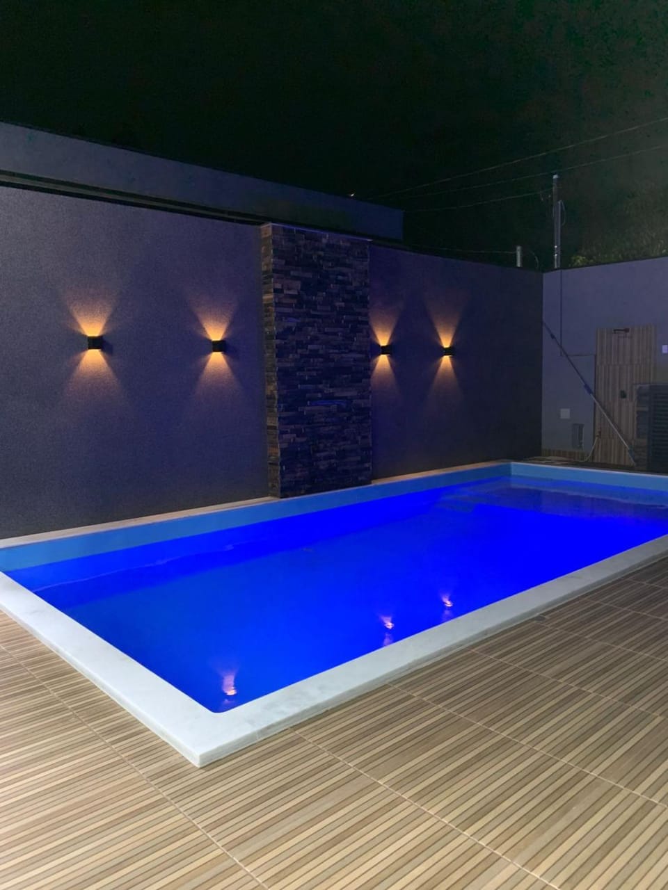 Night, Pool view